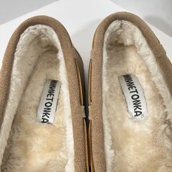 Minnetonka 4052 Cally Tan Suede Faux Fur Lined Slip-On Slipper Tan Women's 10 - Picture 2 of 7